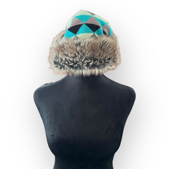 Pistil Women's Multicolor Knit & Faux Fur Lined Trapper Ear Flap Hat One Size - Picture 4 of 12